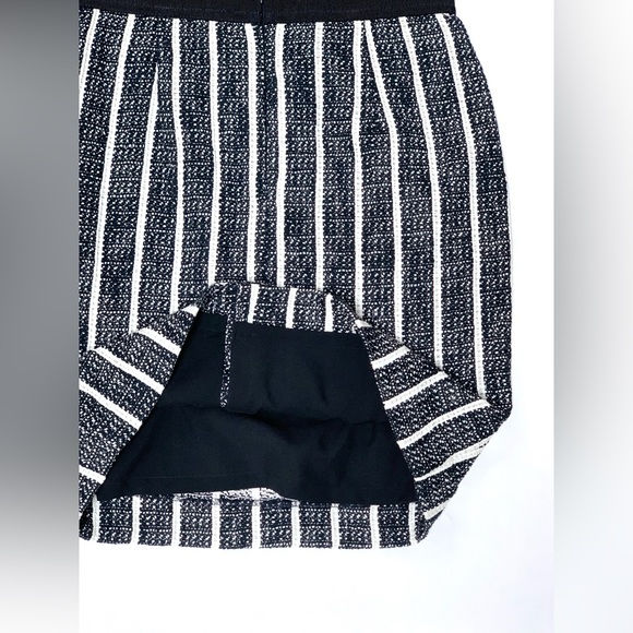 Ann Taylor 6P NWT Navy white striped crochet skirt elastic waist back zip lined - Picture 4 of 5